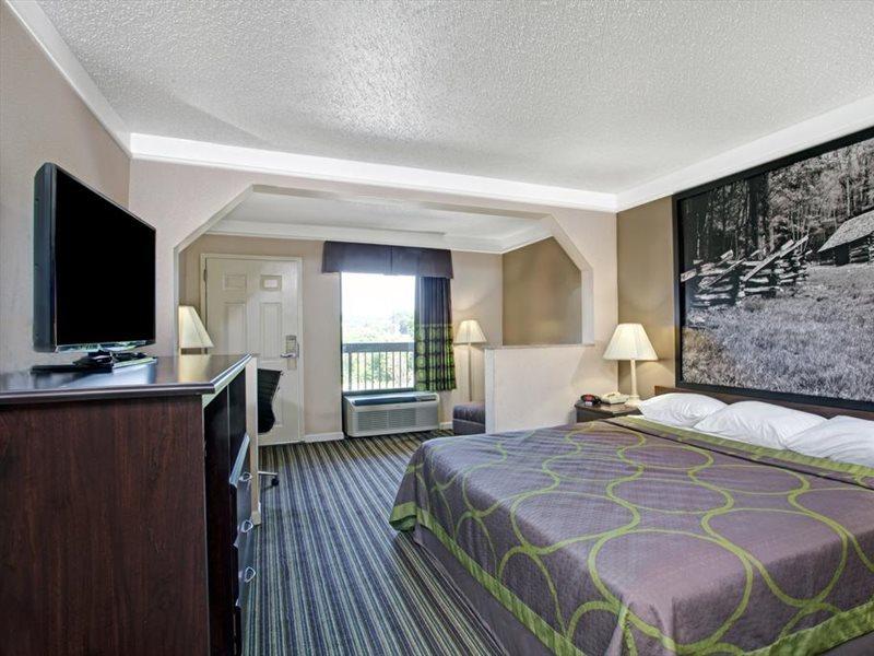 Super 8 By Wyndham Knoxville East Exteriör bild